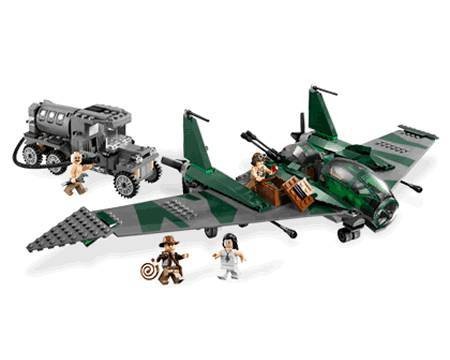 7683 - LEGO Indiana Jones, Gevecht op de Flying Wing